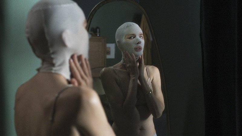 'Goodnight Mommy' Review: Hollywood Strikes Again with an American Remake No One Asked For